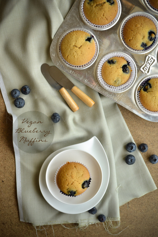 Eggless blueberry muffins with fresh blueberries